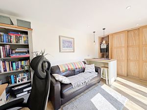 Garden Room- click for photo gallery